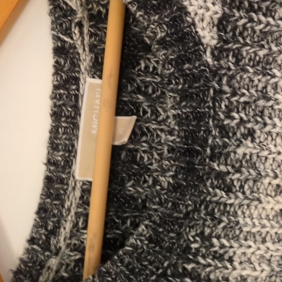 Michael Michael Kors chunky shoulder zipper tie dye black and white sweater XL - Picture 6 of 10